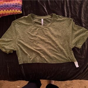 Fabletics Blake Ultra Cropped S/S Tee